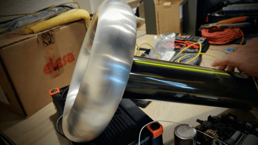 Tesla coil and ZVS circuit project image from the FermiLabs portfolio